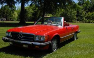  Mercedes-Benz 560SL