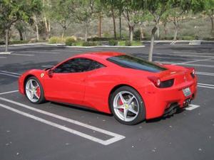  Ferrari 458 Italia - 8 Cylinders