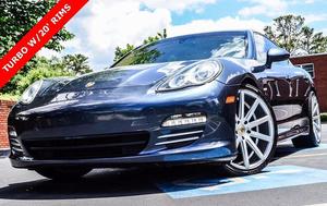  Porsche Panamera -