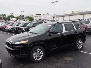  Jeep Cherokee Latitude in Youngstown, OH