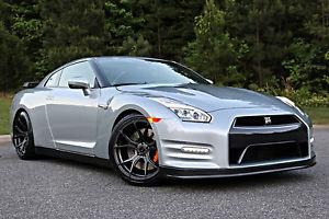  Nissan GT-R Black Edition