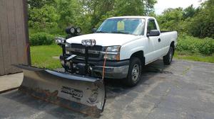  Chevrolet Silverado dr Standard Cab 4WD LB