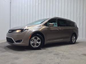  Chrysler Pacifica Touring-L Plus in Summersville, WV