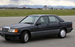  Mercedes-Benz 190E