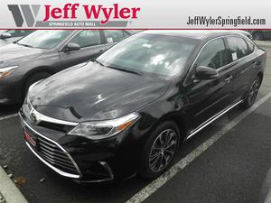  Toyota Avalon XLE in Springfield, OH
