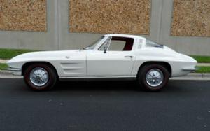  Chevrolet Corvette Coupe