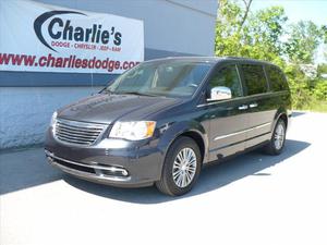  Chrysler Town & Country Touring-L in Maumee, OH