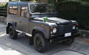  Land Rover Defender 90