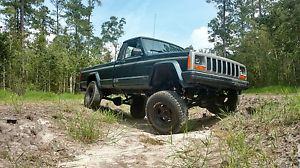  Jeep Comanche Pioneer
