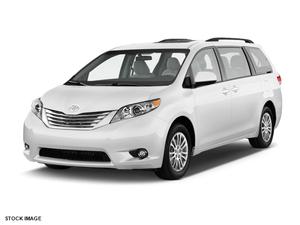  Toyota Sienna XLE Premium 8-Passenger in Gainesville,