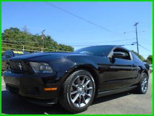  Ford Mustang V6 Coupe
