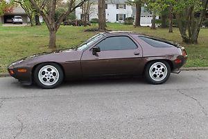  Porsche 928