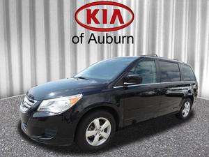  Volkswagen Routan SE in Auburn, AL