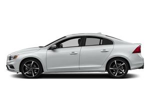  Volvo S60 T6 R-Design Platinum - AWD T6 R-Design