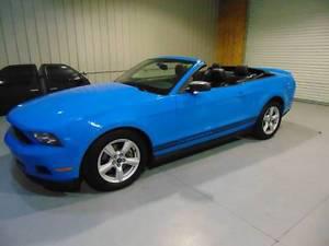  Ford Mustang V6 Premium 2dr Convertible
