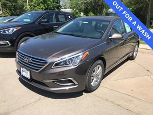  Hyundai Sonata - SE