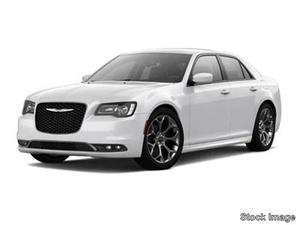  Chrysler 300 S in North Olmsted, OH