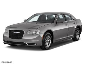  Chrysler 300 in North Olmsted, OH