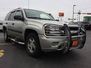  Chevrolet TrailBlazer LS - LS 4WD 4dr SUV