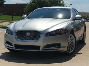  Jaguar XF 2.0T - 2.0T 4dr Sedan