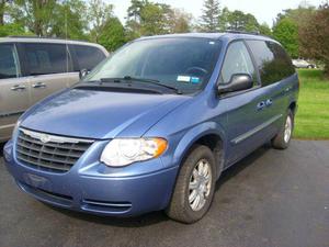  Chrysler Town and Country Touring - Touring 4dr