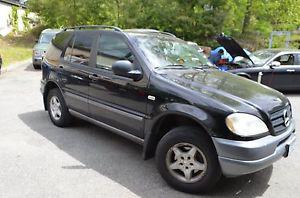  Mercedes-Benz M-Class Base Sport Utility 4-Door