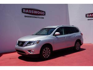  Nissan Pathfinder S in Fort Payne, AL