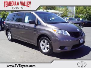  Toyota Sienna Base 7-Passenger in Temecula, CA