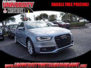  Audi A4 2.0T quattro Premium - AWD 2.0T quattro Premium