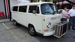  Volkswagen Bus/Vanagon Custom
