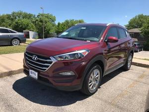  Hyundai Tucson SE - AWD SE 4dr SUV