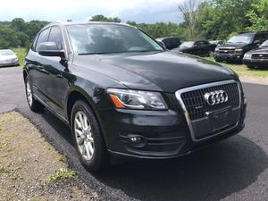  Audi Q5 - 2.0T quattro Premium Plus AWD 4dr SUV