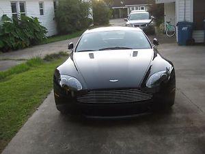  Aston Martin Vantage Coupe - Base