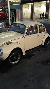  Volkswagen Beetle - Classic Yellow