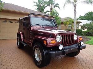  Jeep Wrangler Sahara4X4 6 CYL AUTOMATIC FL OWNED CLEAN