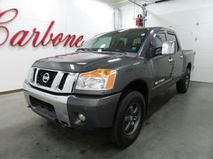  Nissan Titan SE