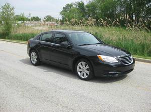  Chrysler 200 - Touring 4dr Sedan