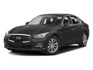  Infiniti Q50 -