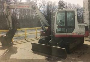  Takeuchi TB175 Mini Excavator With Hammer And Trailer
