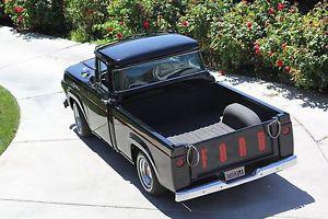  Ford F-100 CLASSIC COLLECTOR CUSTOM V8