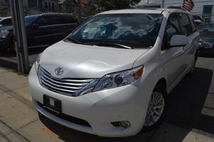  Toyota Sienna Limited For Sale In Richmond Hill |