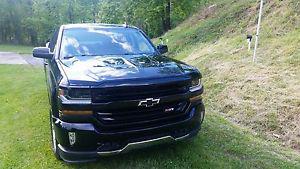  Chevrolet Silverado  Z71 LT CREW