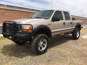  Ford F-250 Crew Cab Super Duty