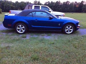  Ford Mustang Convertible