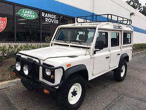  Land Rover Defender 110