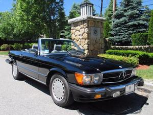  Mercedes-Benz 560SL For Sale In Waltham | Cars.com