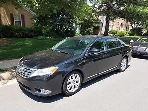  Toyota Avalon Base Sedan 4-Door