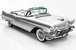  Cadillac Other Silver, Black & White Int