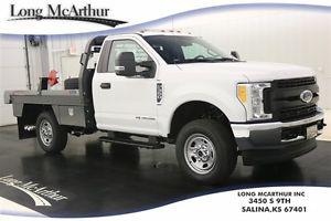  Ford F-350 CHASSIS XL 4X4 BALE BED MSRP $