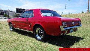  Ford Mustang